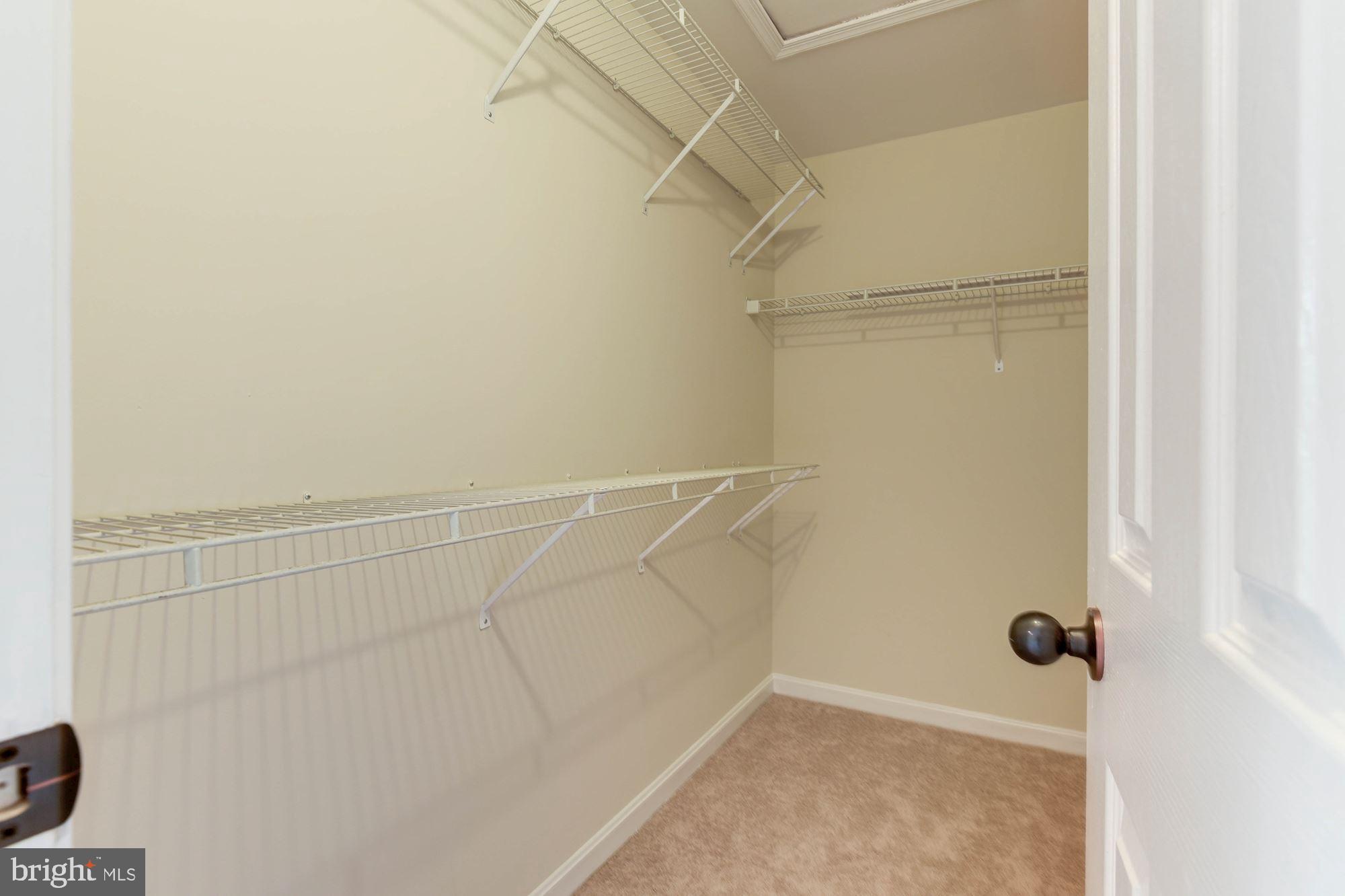 1264 QUAKER HILL DRIVE