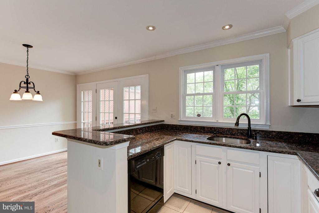 1264 QUAKER HILL DRIVE