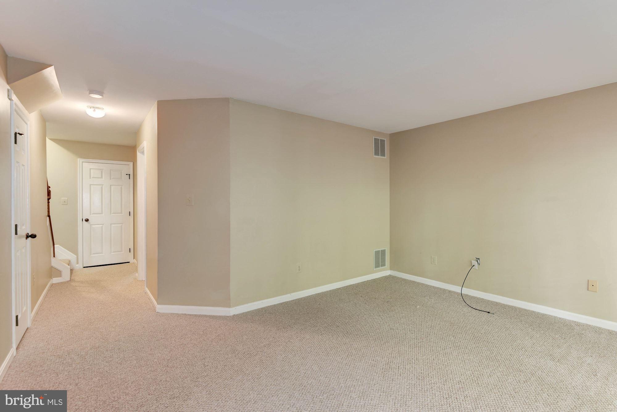 1264 QUAKER HILL DRIVE