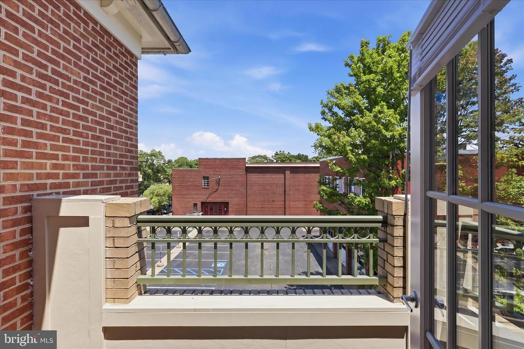 1115 CAMERON STREET Unit: 315