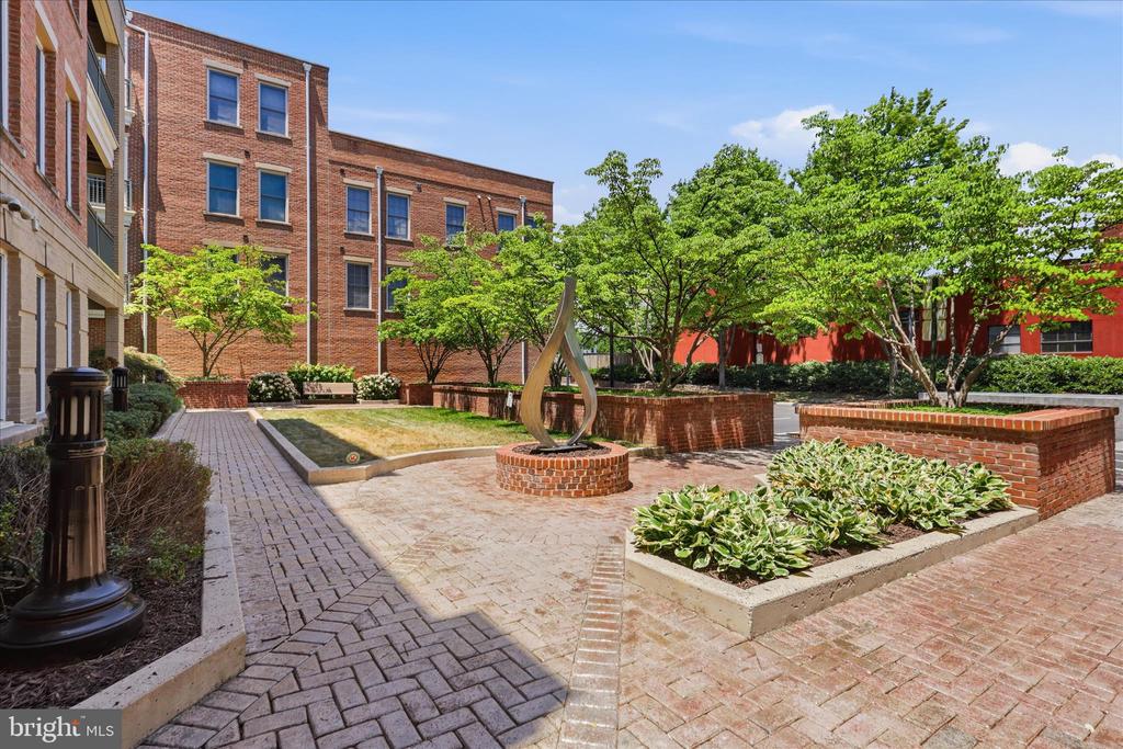 1115 CAMERON STREET Unit: 315