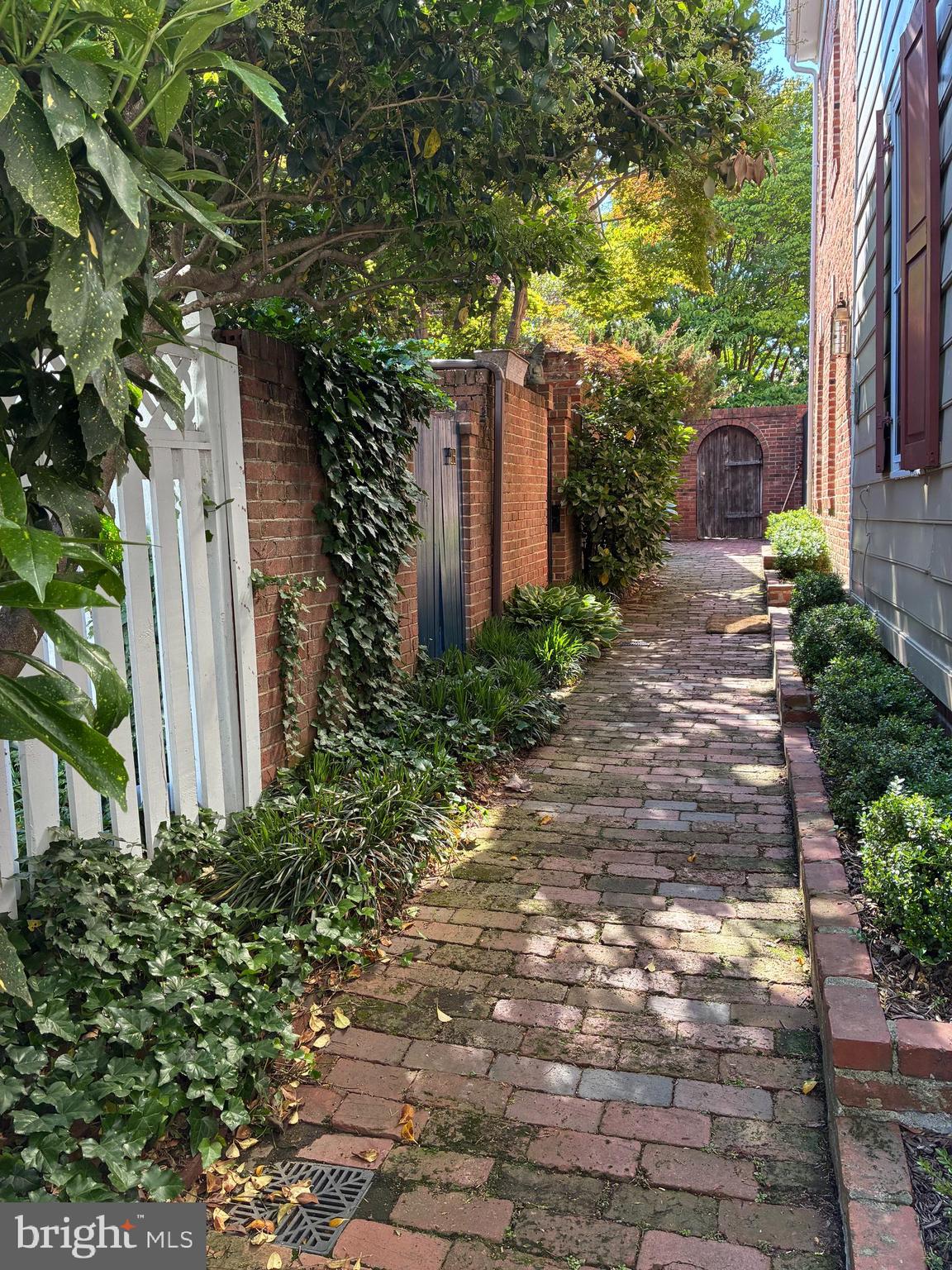 503 WILKES STREET