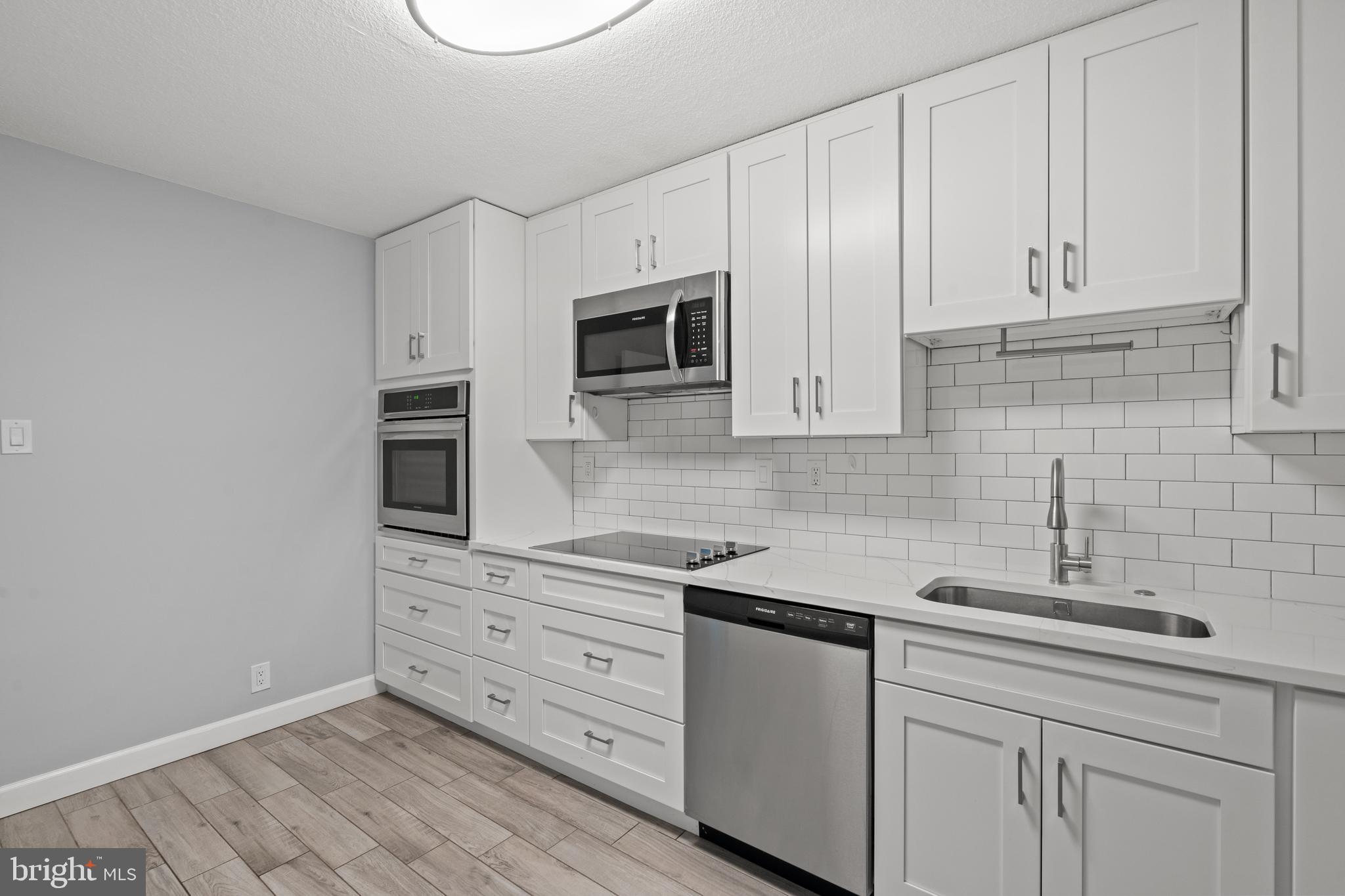 307 YOAKUM PARKWAY 703