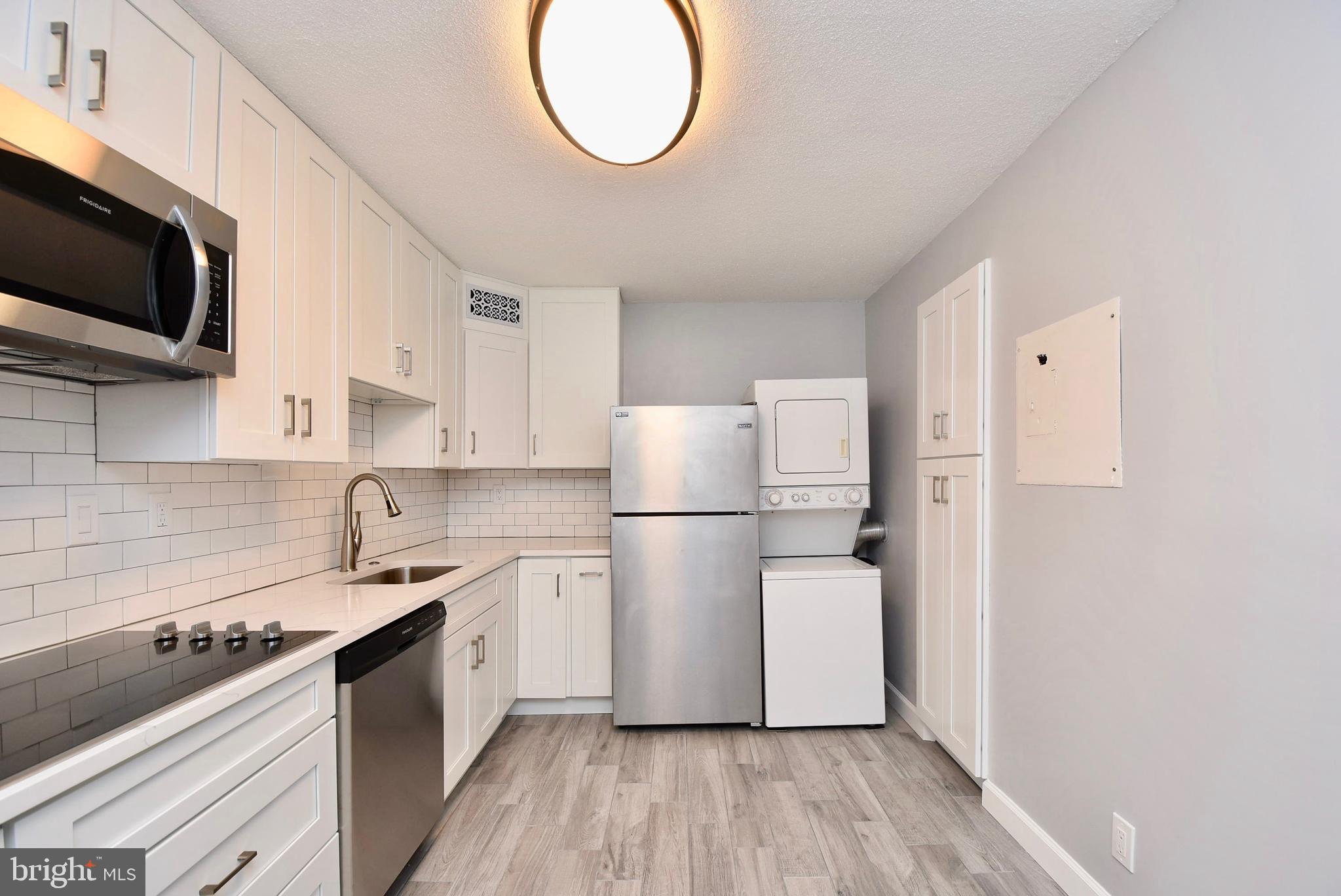 307 YOAKUM PARKWAY 703