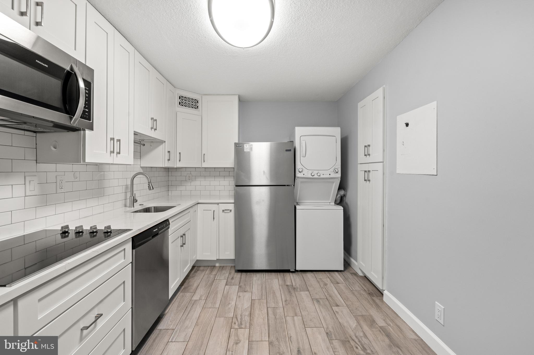 307 YOAKUM PARKWAY 703
