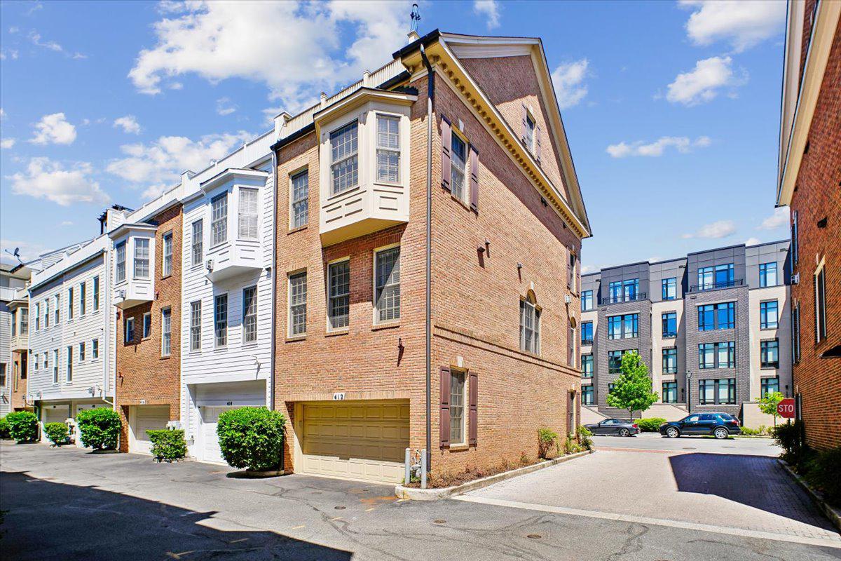 412 PENDLETON STREET