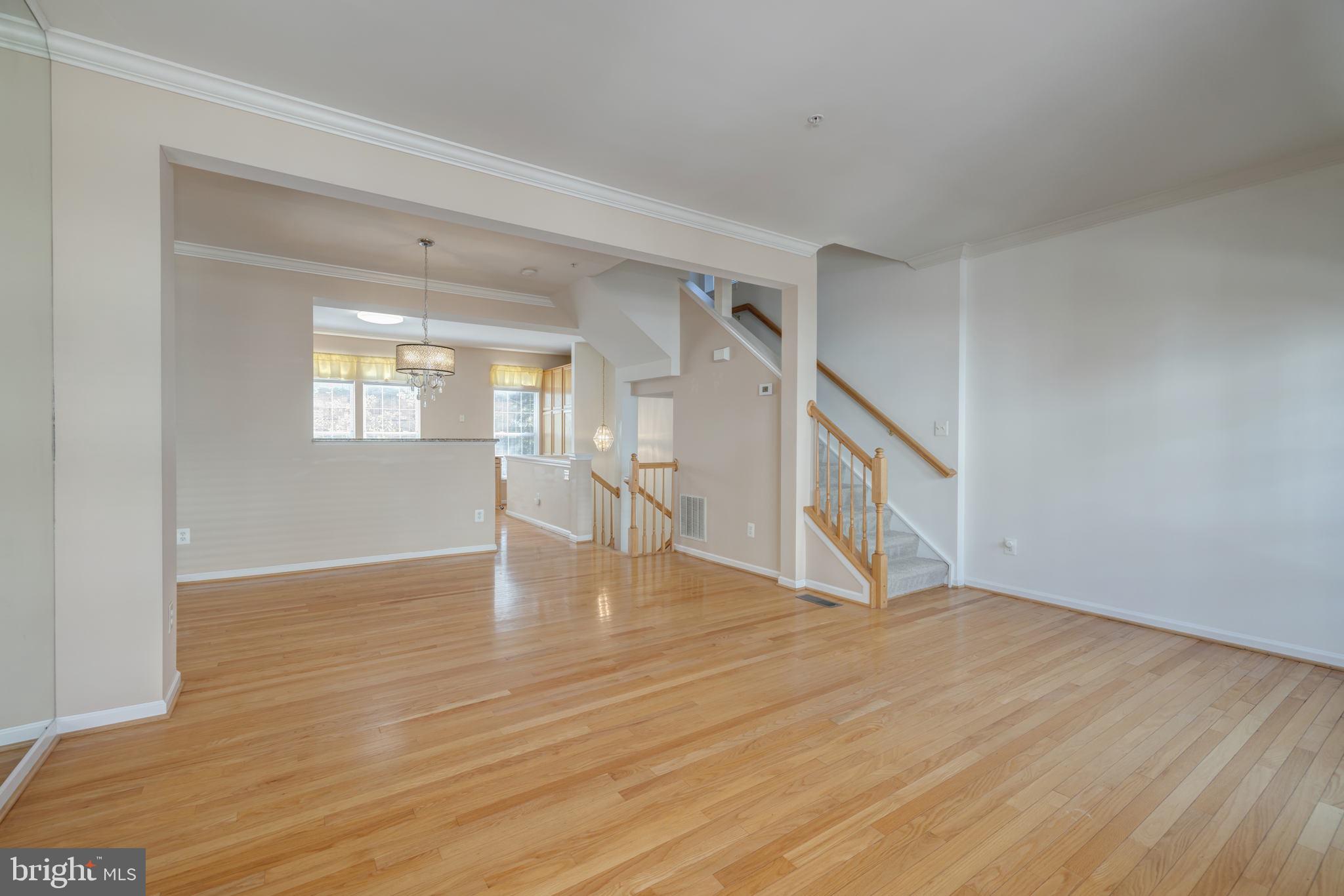 5821 PEARSON LANE