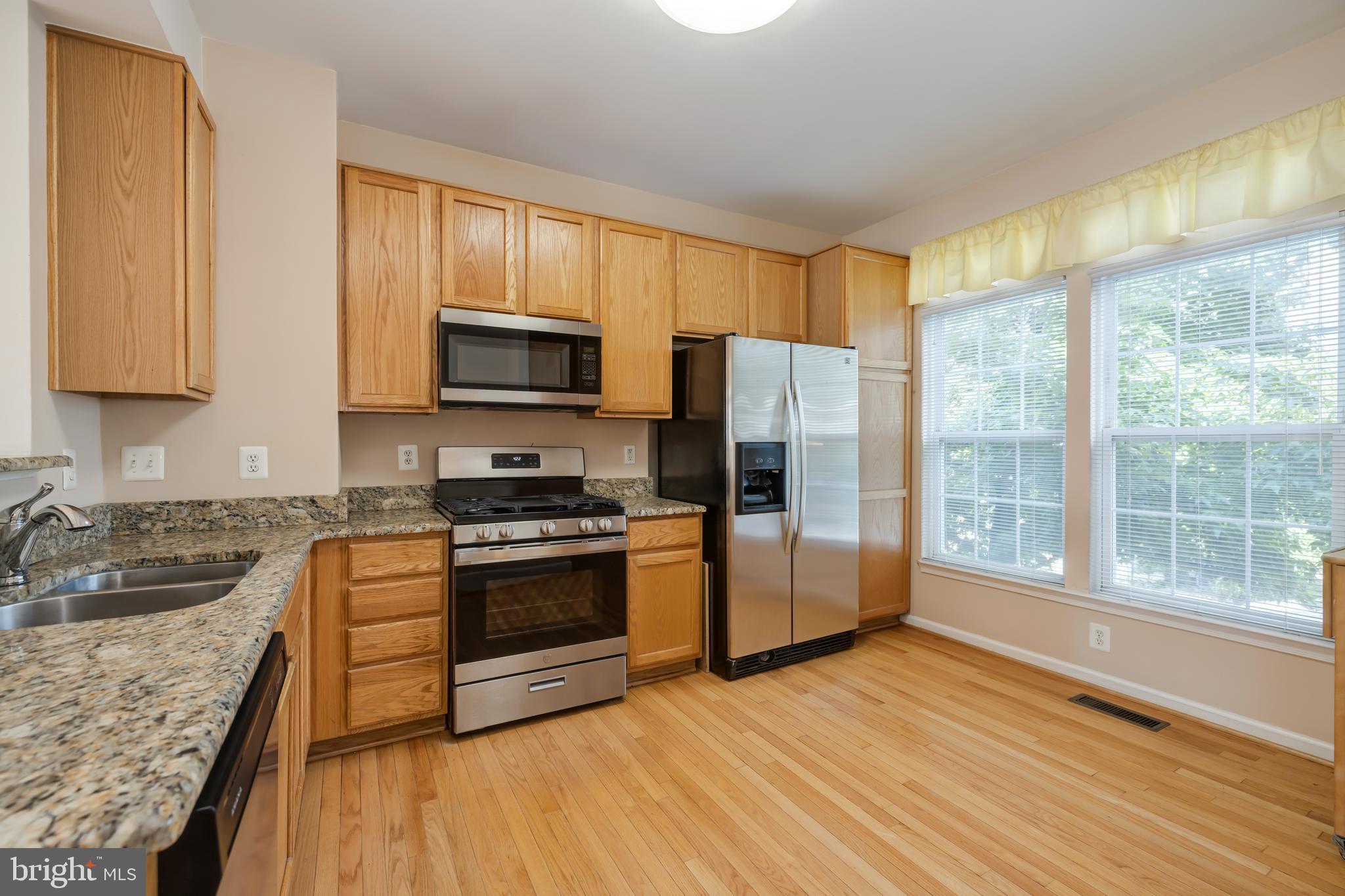 5821 PEARSON LANE