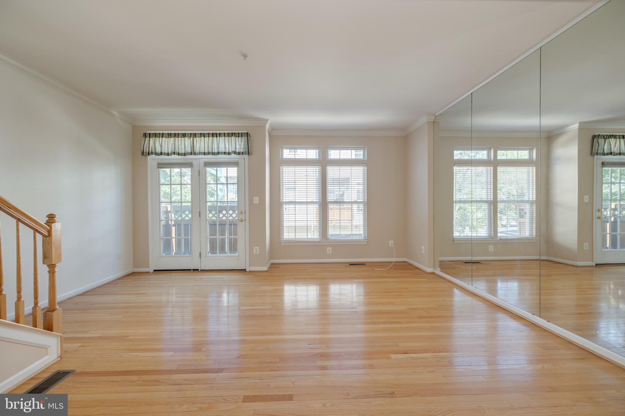 5821 PEARSON LANE