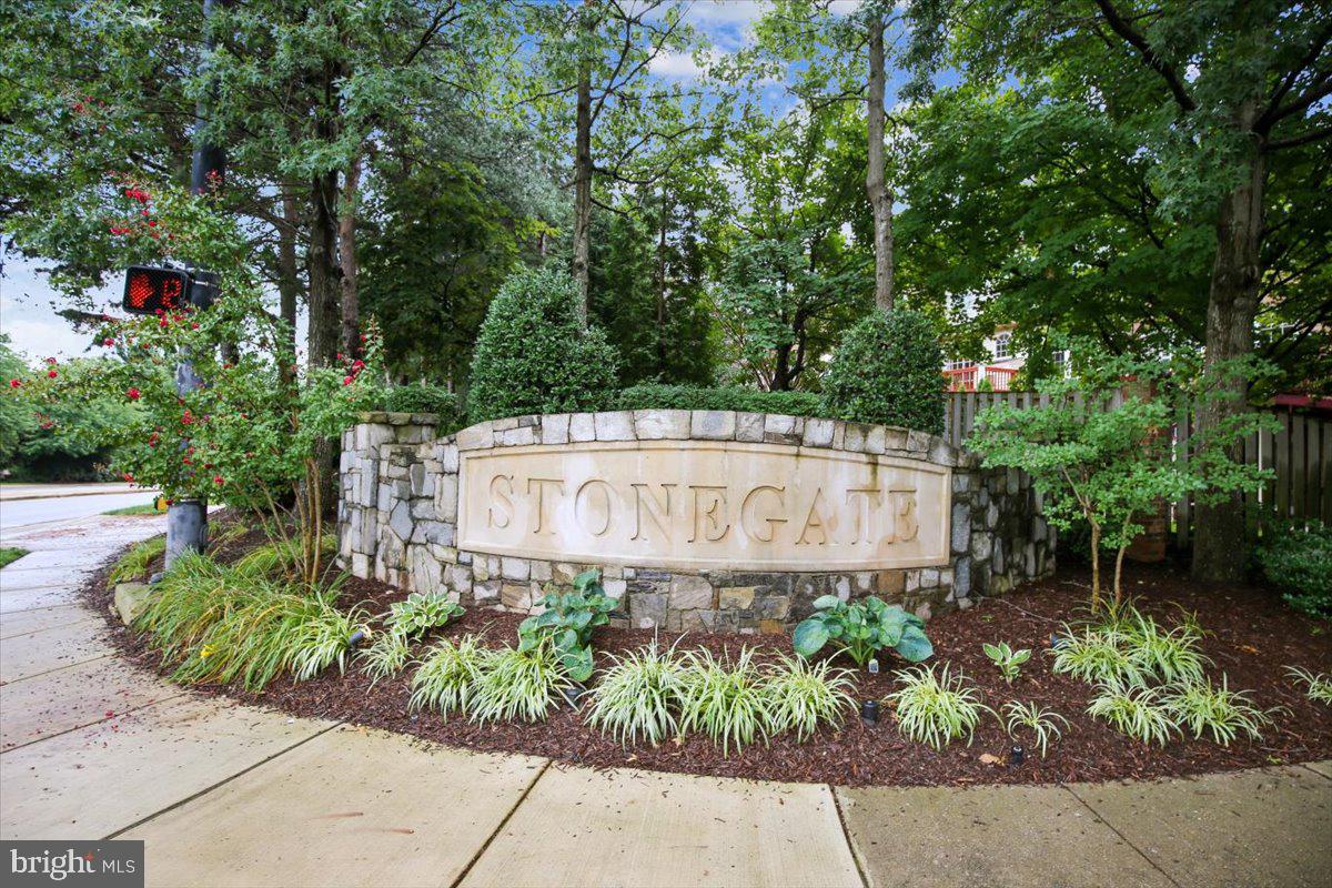 4663 KIRKLAND PLACE