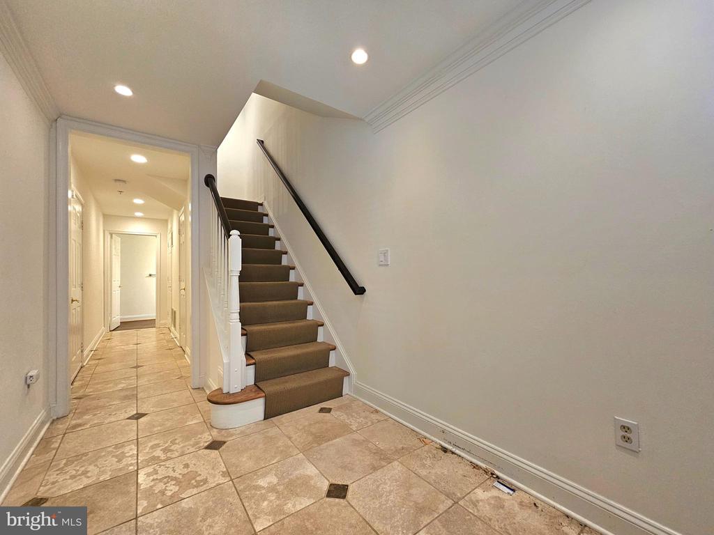 315 HEARTHSTONE MEWS