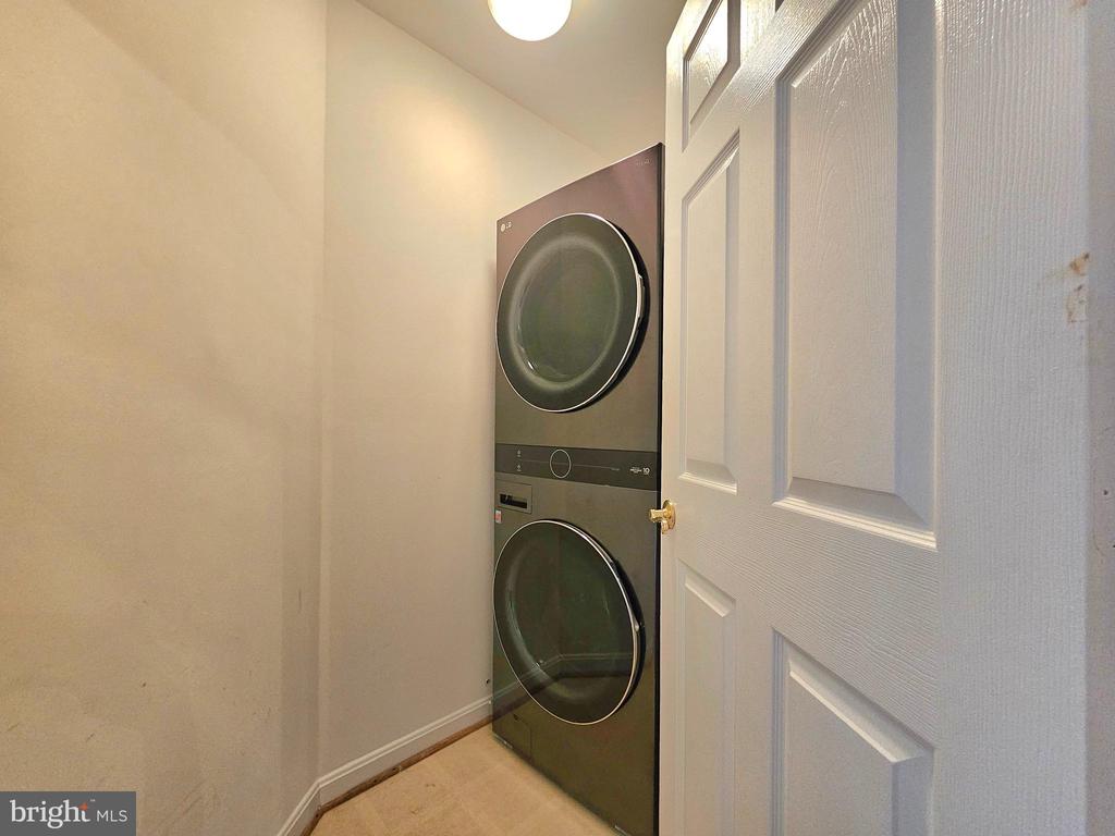 315 HEARTHSTONE MEWS