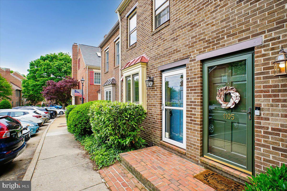 1107 MICHIGAN COURT
