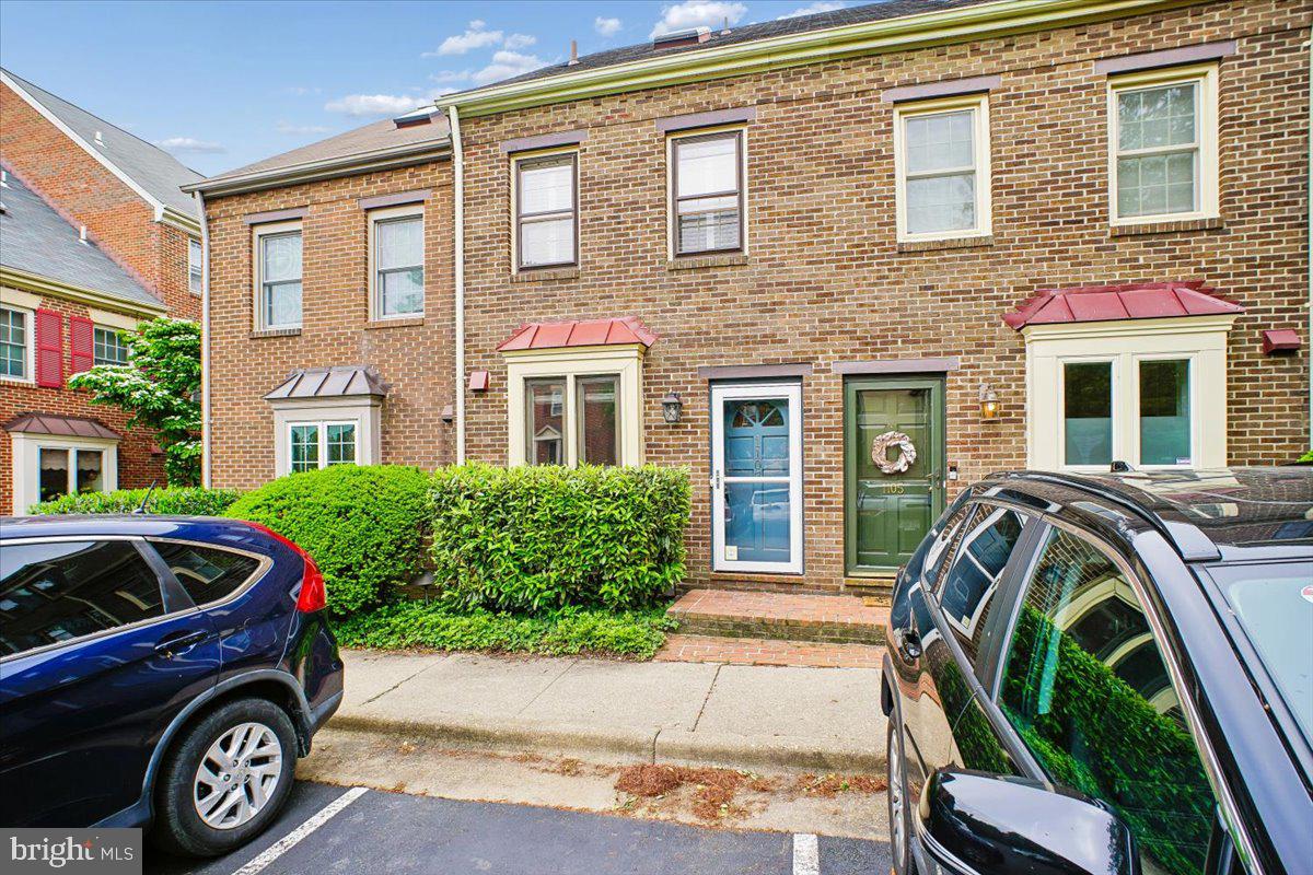 1107 MICHIGAN COURT