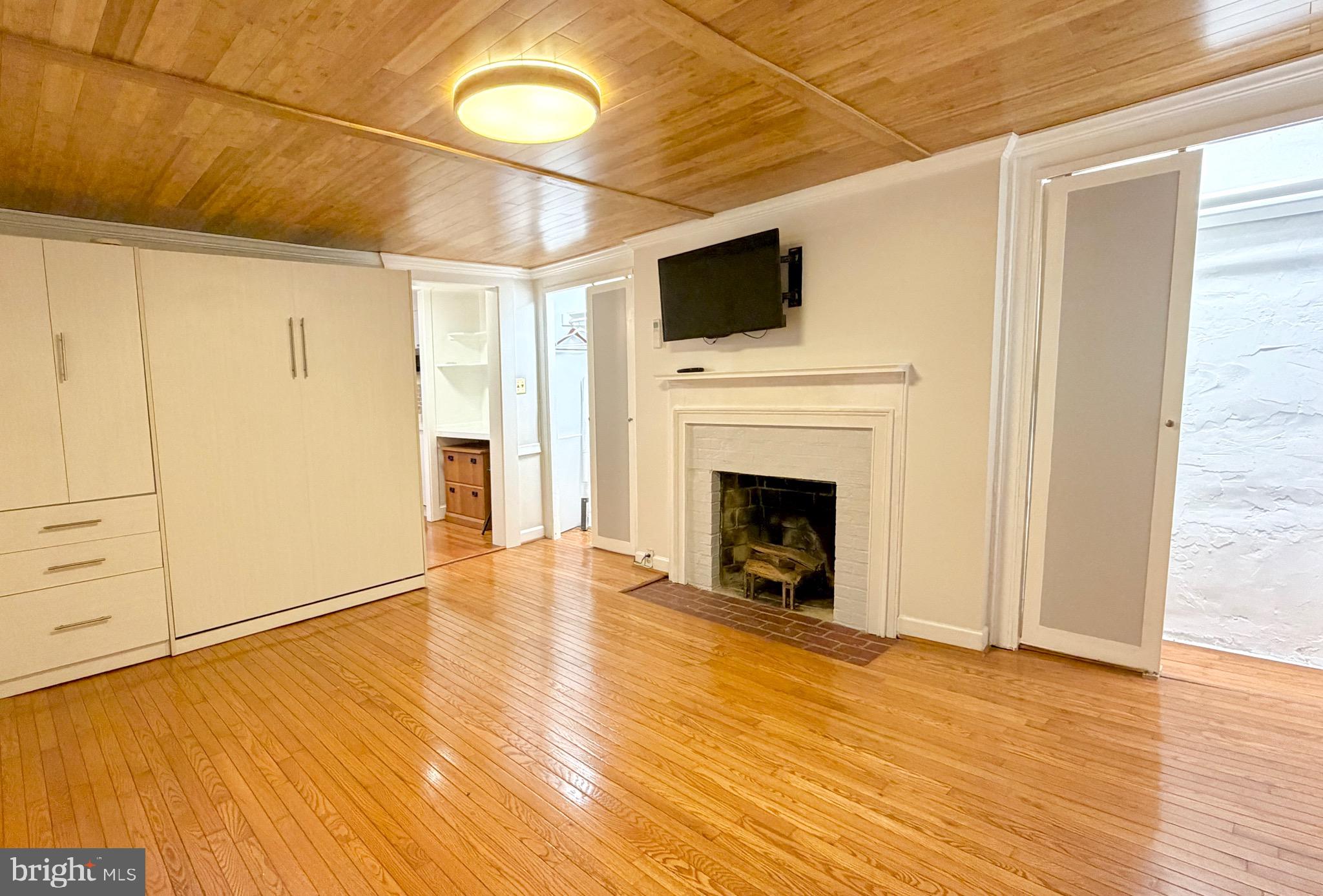 1016 PRINCE STREET 2