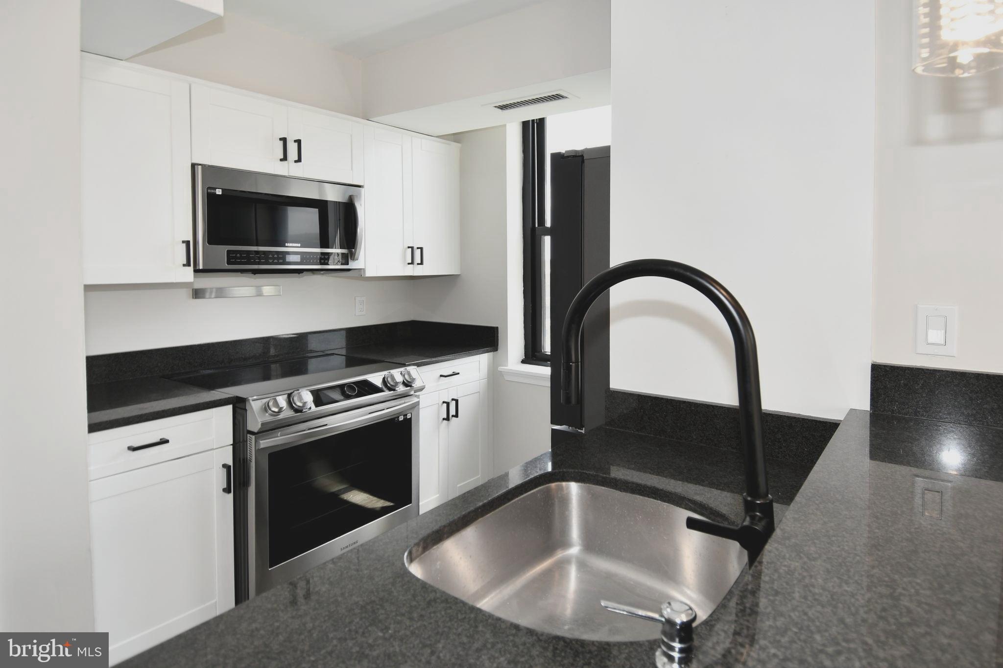 1200 BRADDOCK PLACE 715