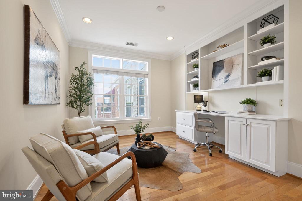 635 FIRST STREET 405