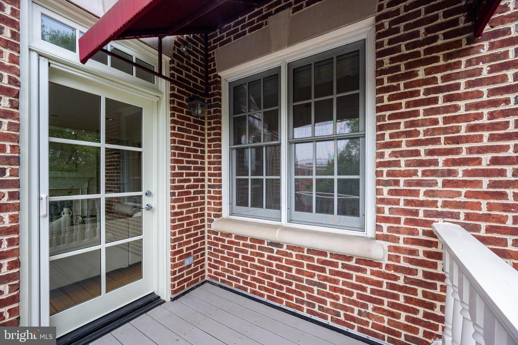 635 FIRST STREET 405