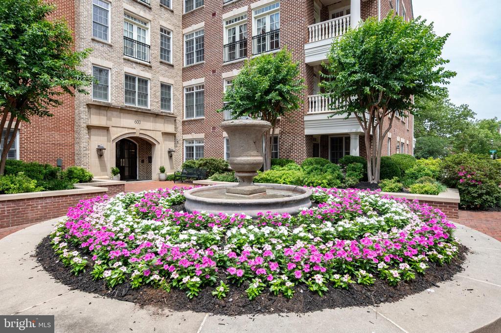 635 FIRST STREET 405
