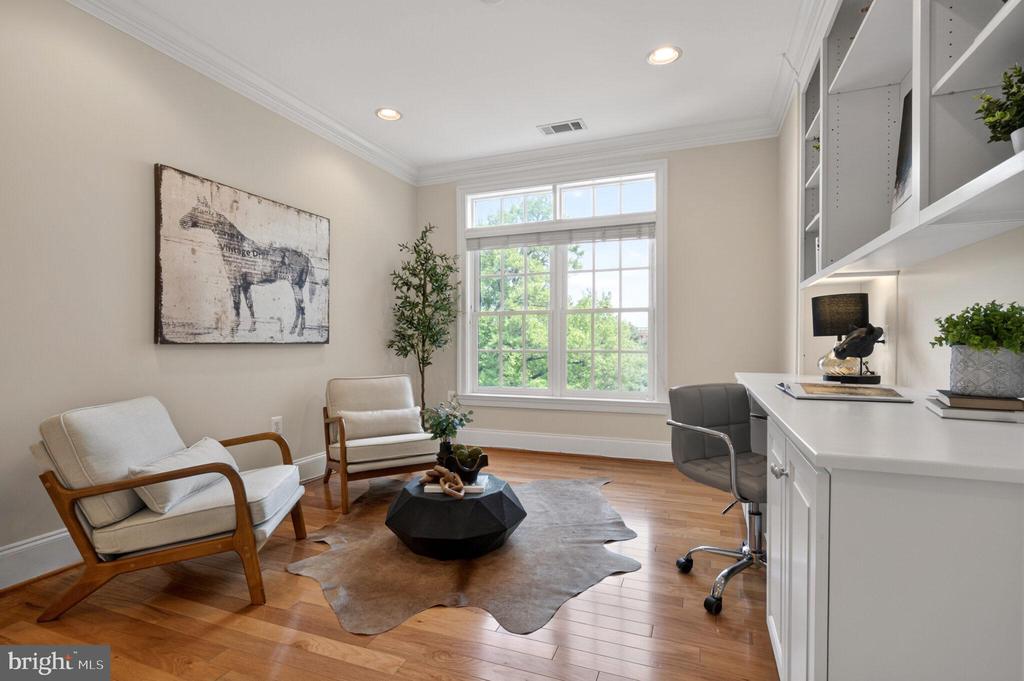 635 FIRST STREET 405