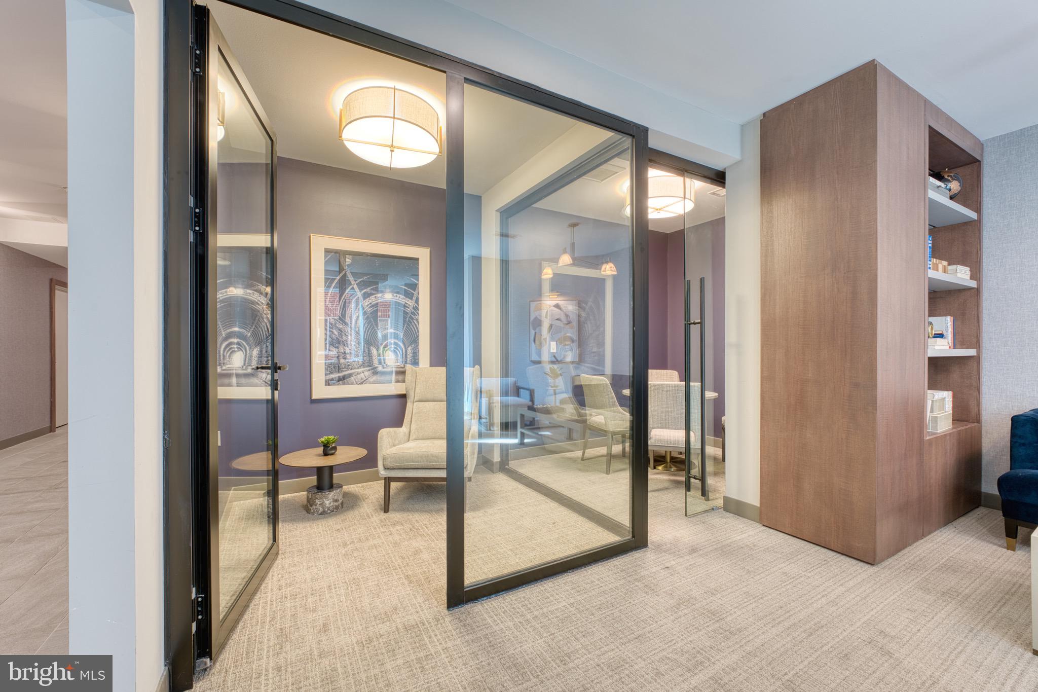 635 SLATERS LANE 306