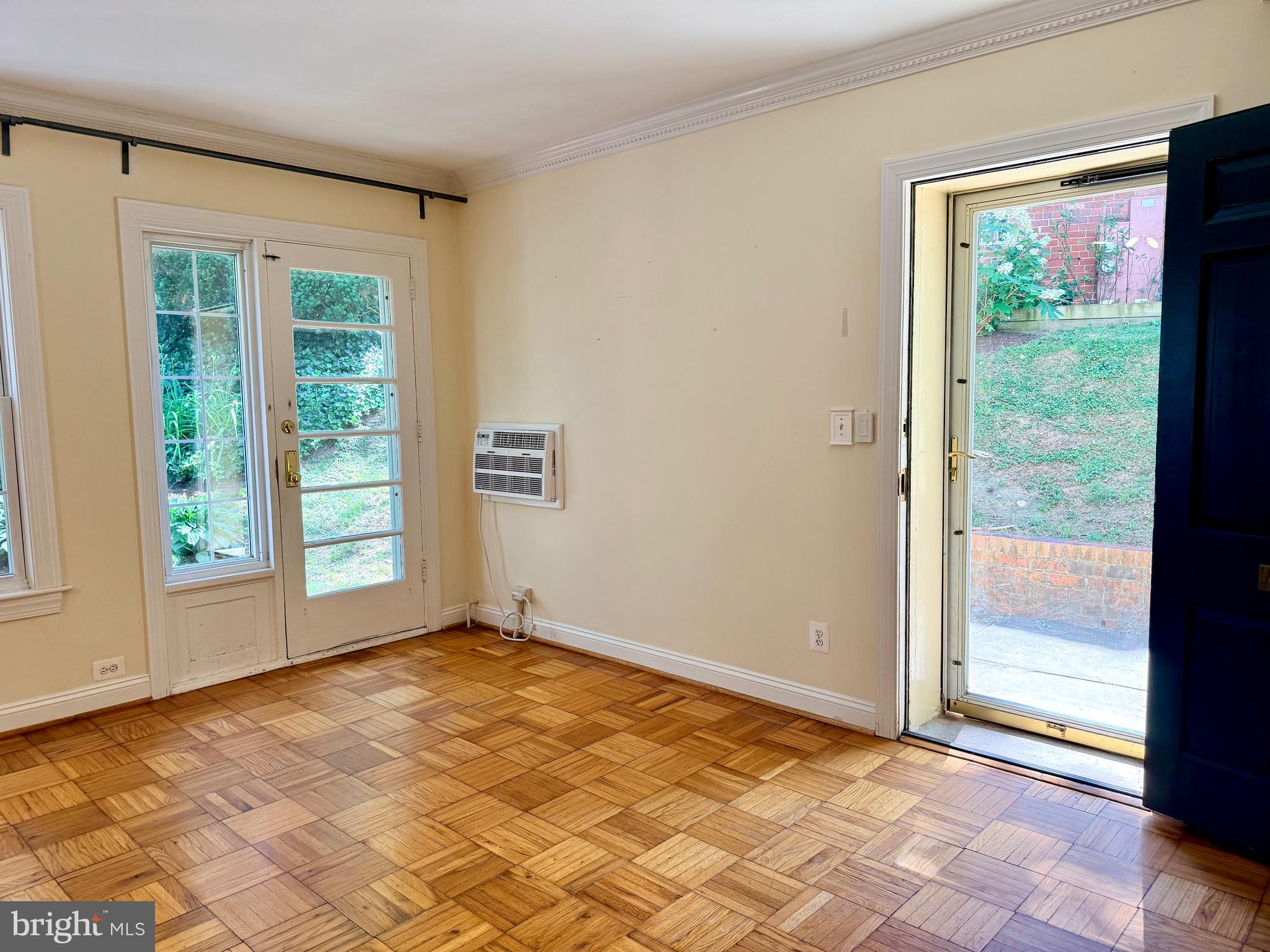 1628 RIPON PLACE