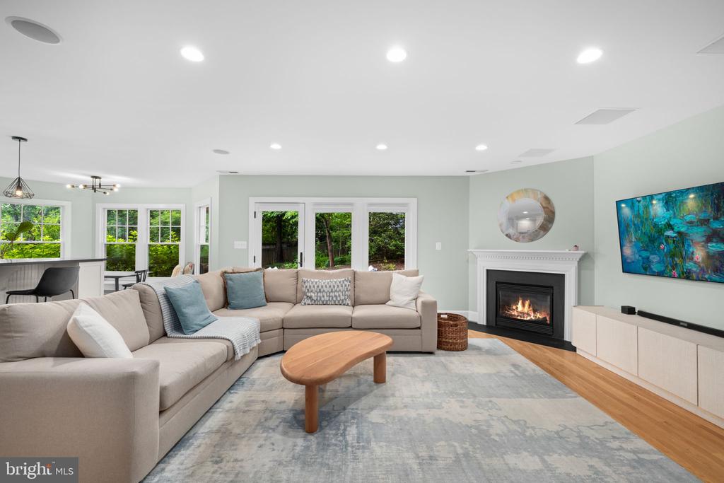 3307 ELMORE DRIVE