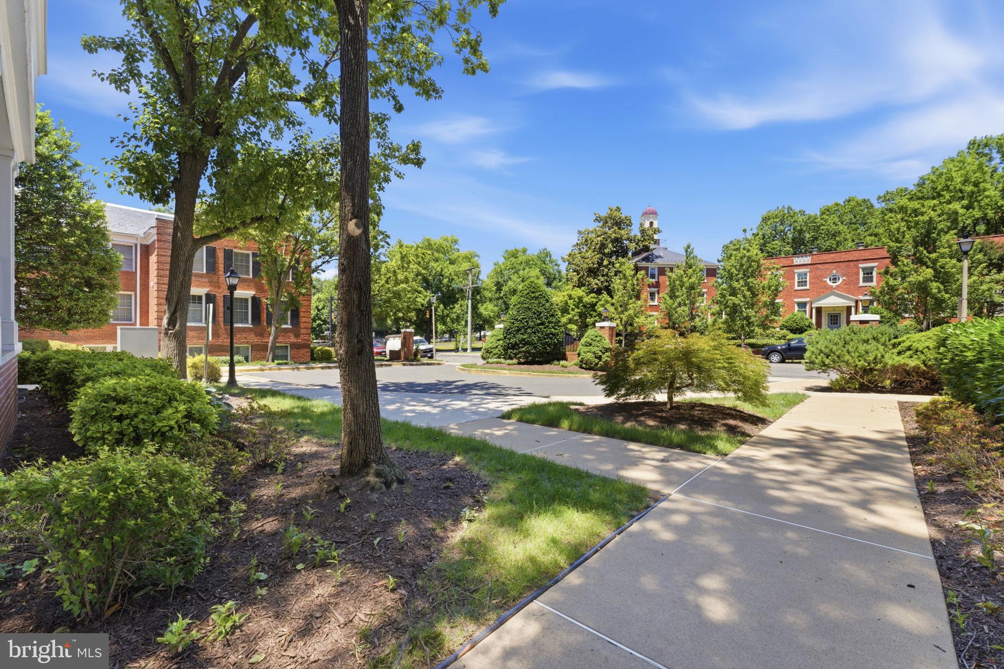 612 BASHFORD LANE 1222