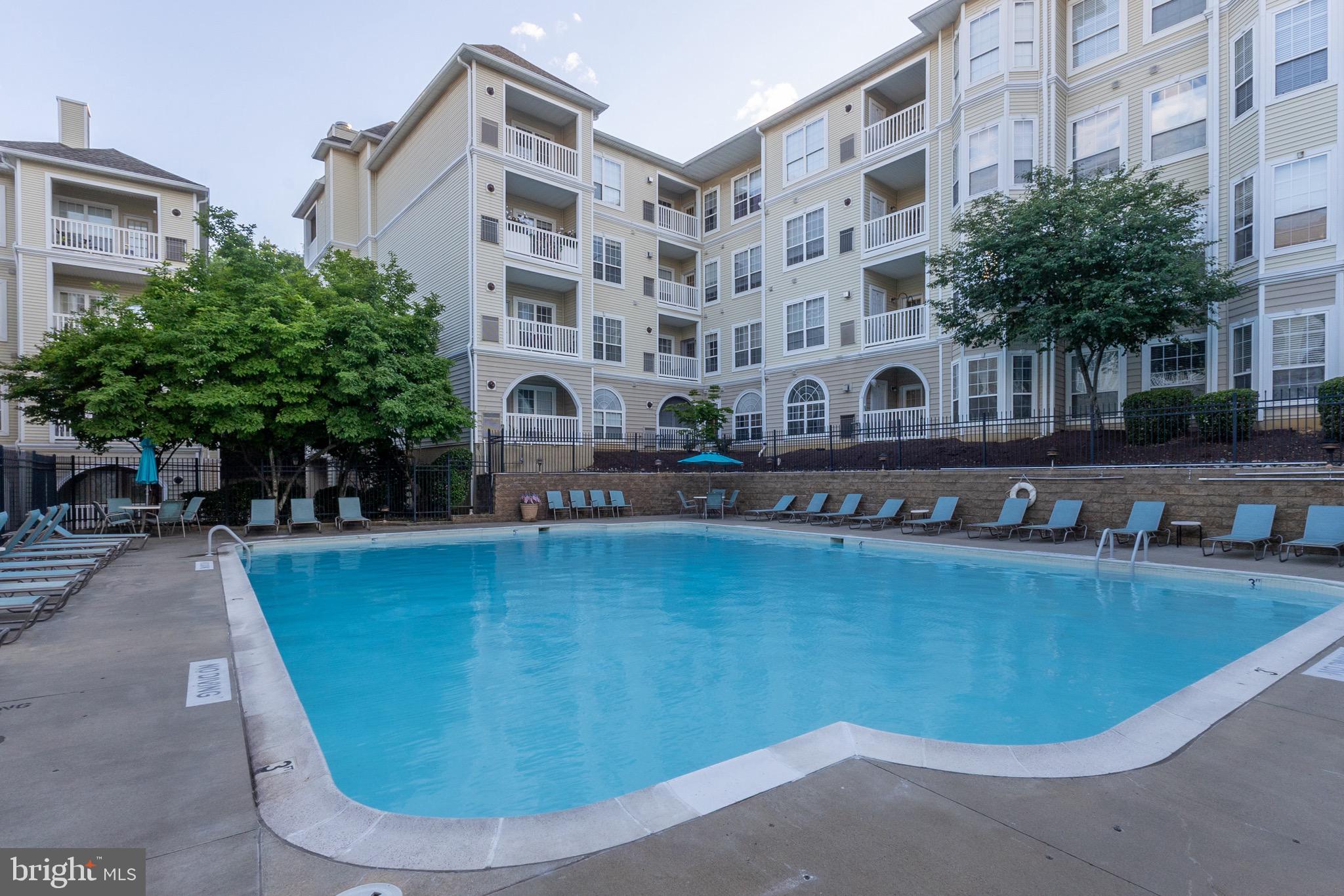 4551 STRUTFIELD LANE 4422