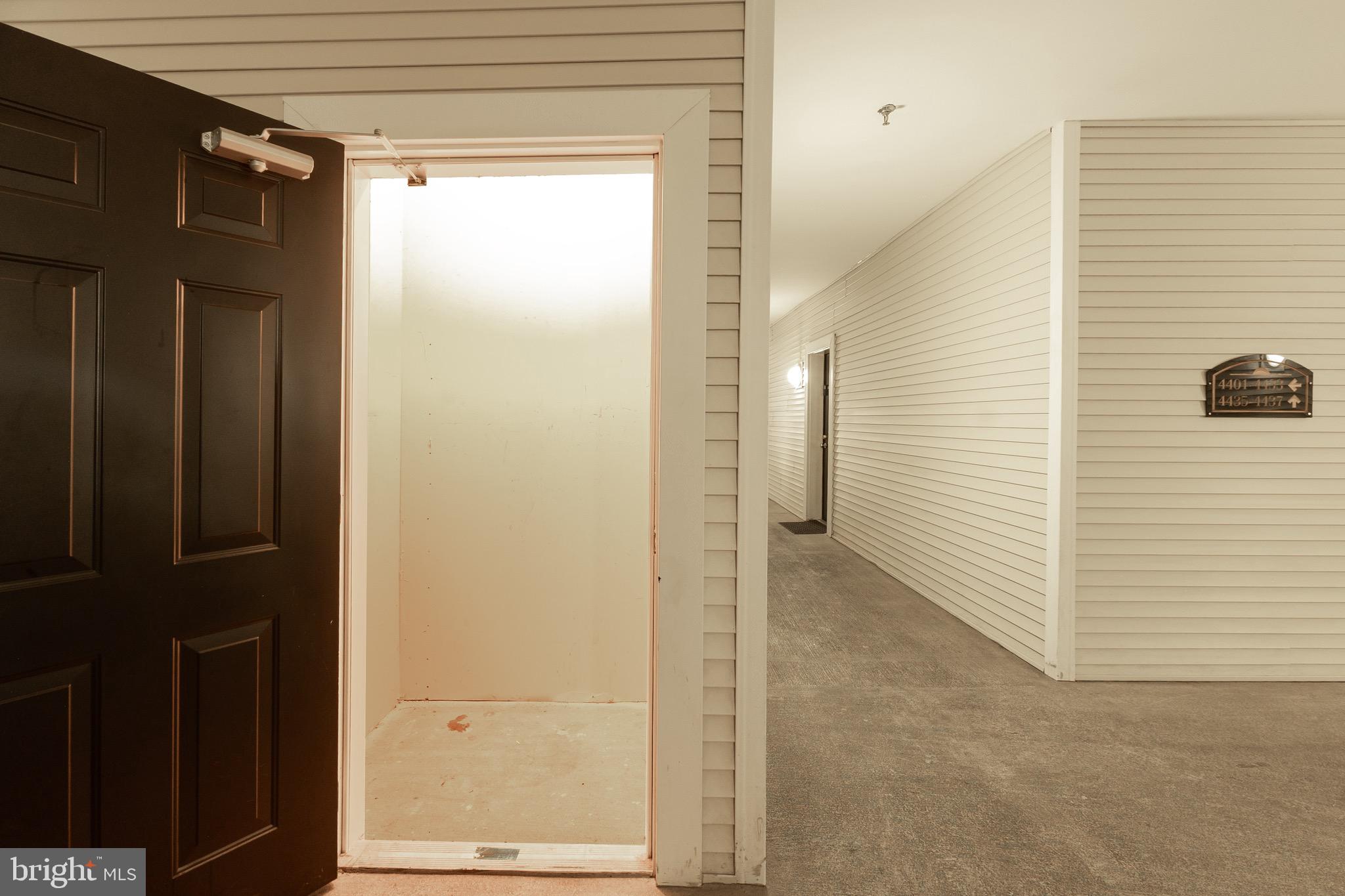 4551 STRUTFIELD LANE 4422