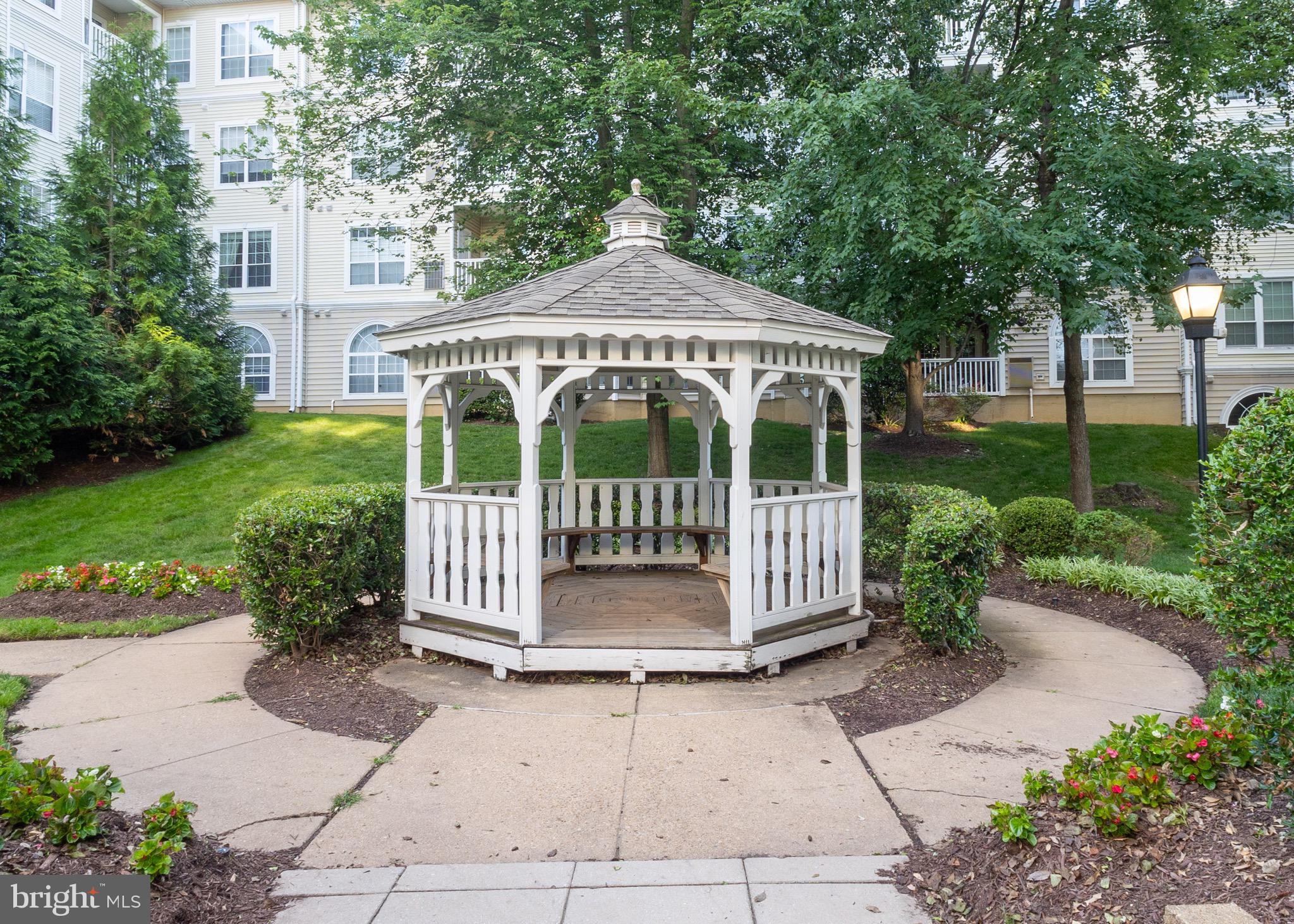 4551 STRUTFIELD LANE 4422