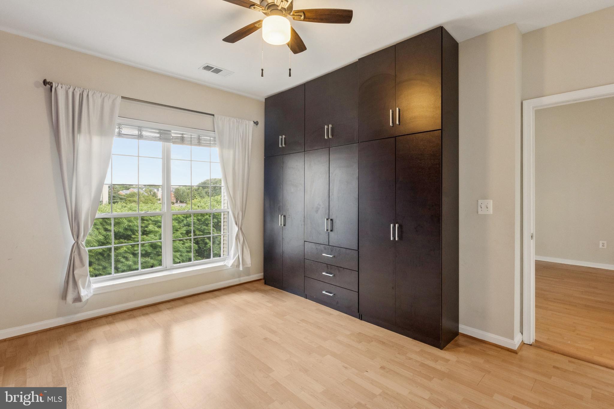 4551 STRUTFIELD LANE 4422