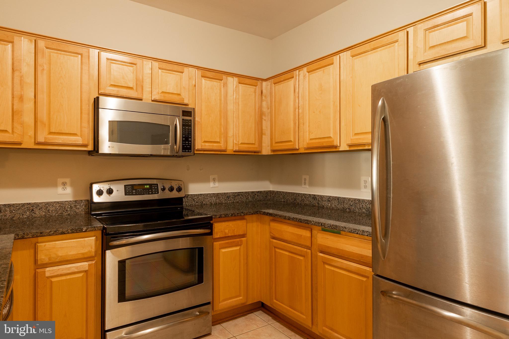 4551 STRUTFIELD LANE 4422