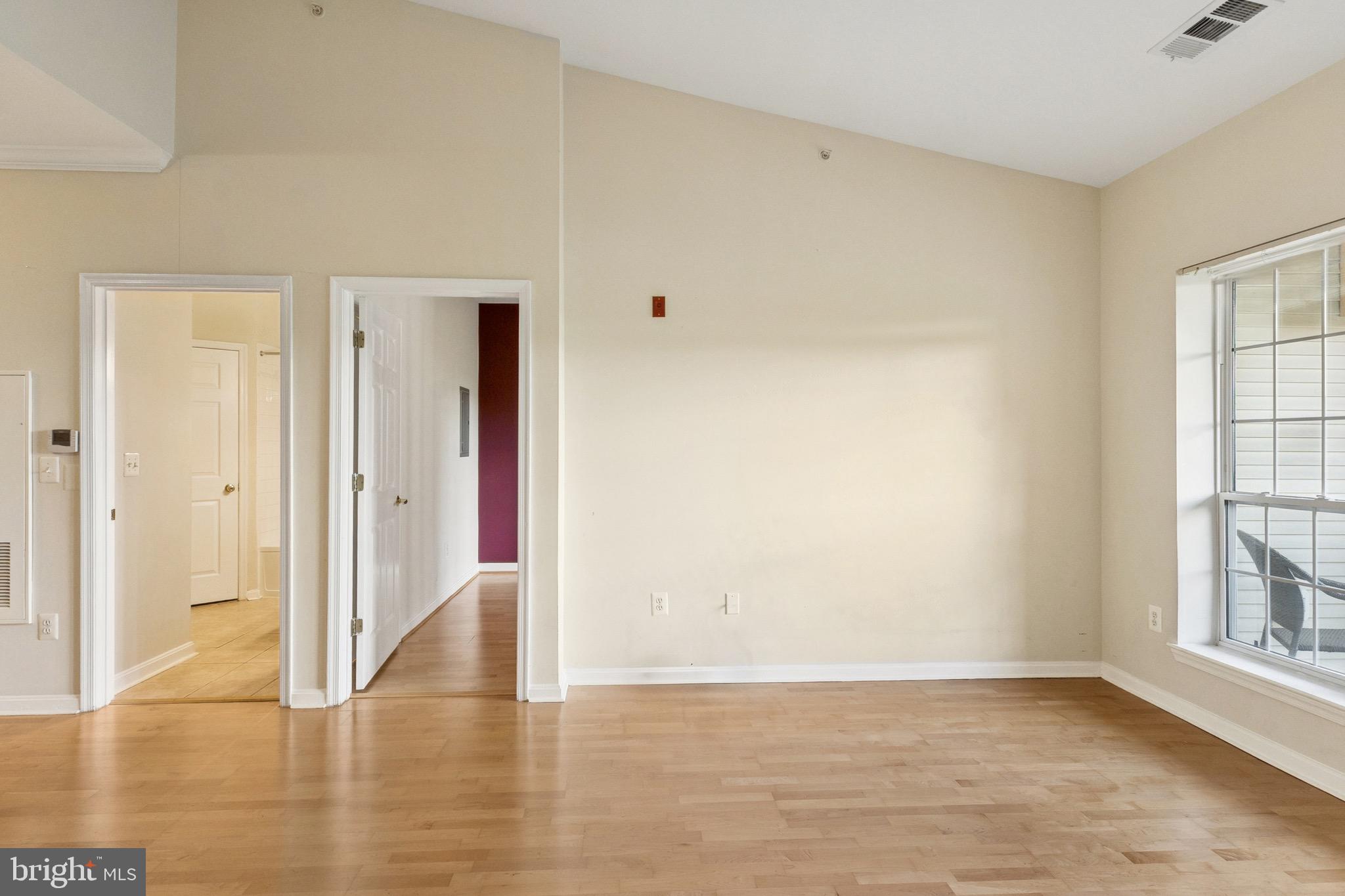 4551 STRUTFIELD LANE 4422
