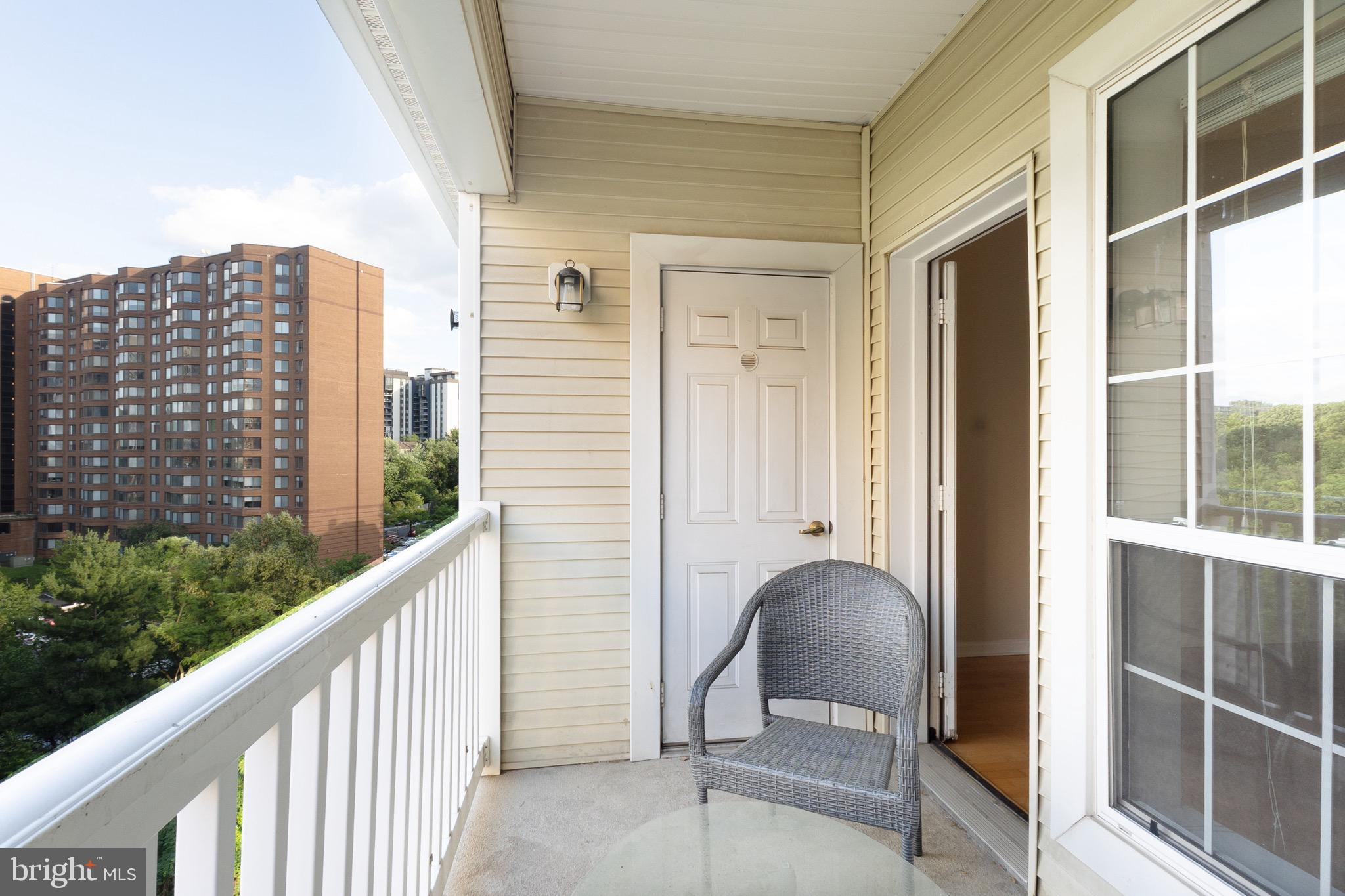 4551 STRUTFIELD LANE 4422