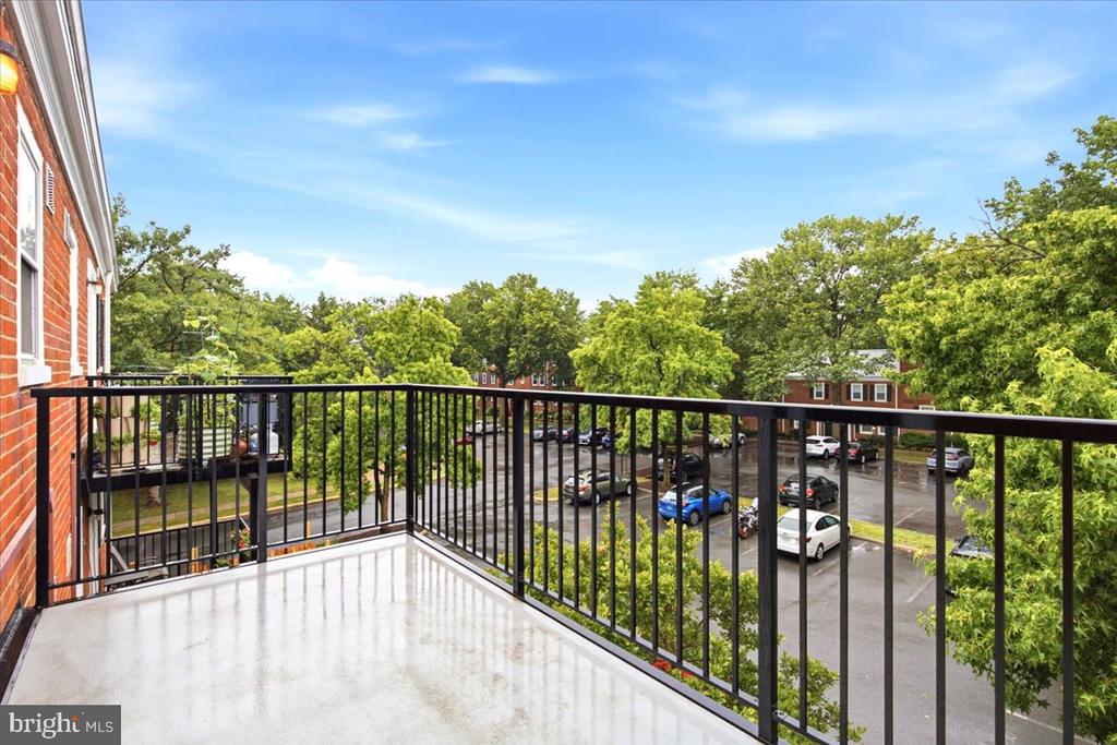 2942 S COLUMBUS STREET Unit: C2