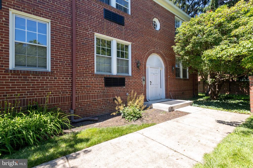 715 S WASHINGTON STREET S C-11
