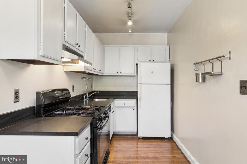 715 S WASHINGTON STREET S C-11