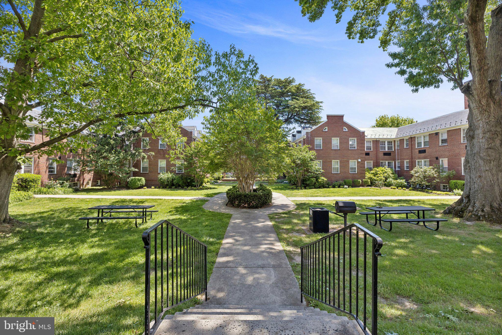 715 S WASHINGTON STREET A-32
