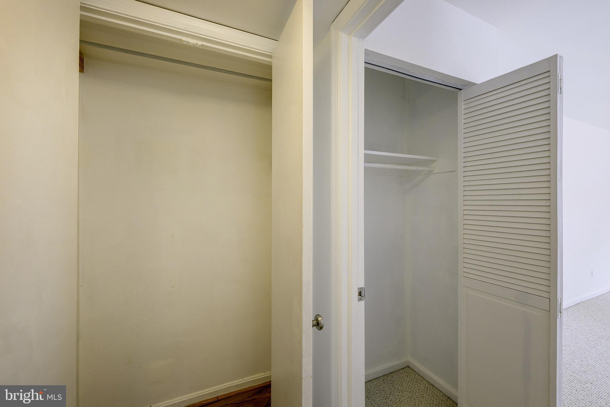 1403 E ABINGDON DRIVE 2