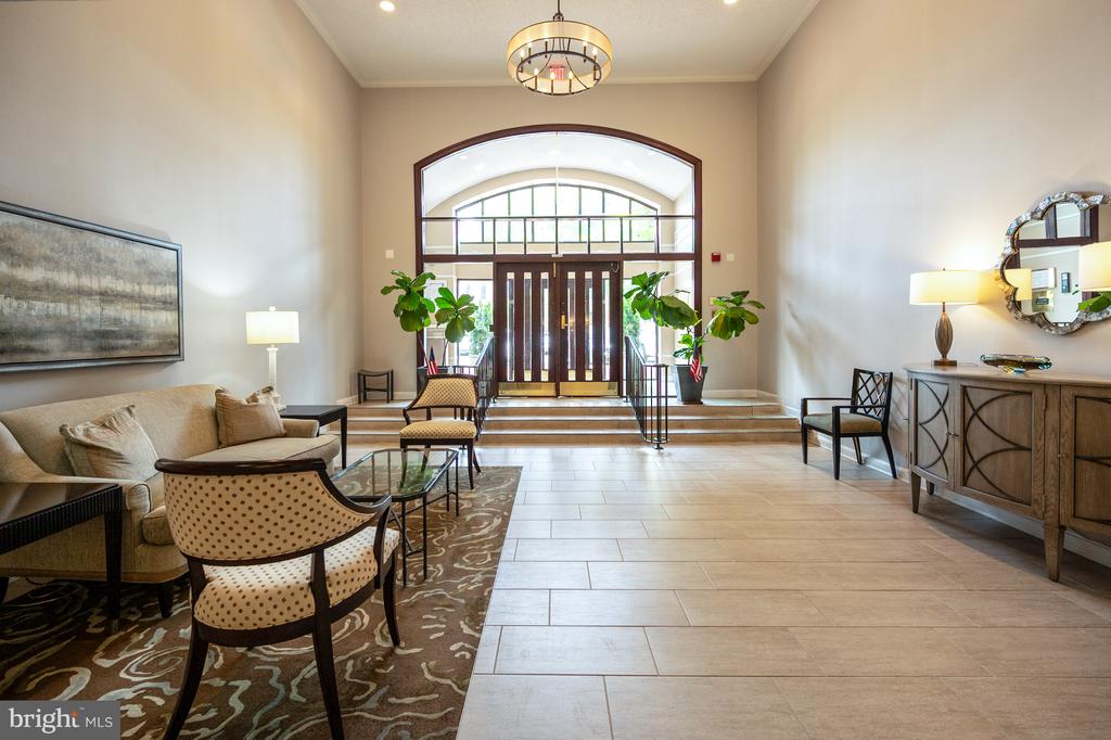 801 S PITT STREET Unit: 418