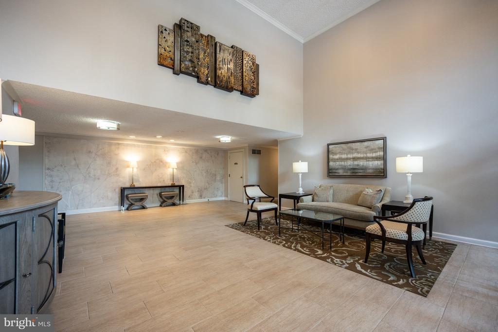801 S PITT STREET Unit: 418