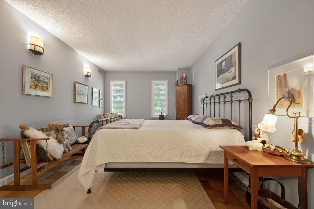 801 S PITT STREET Unit: 418