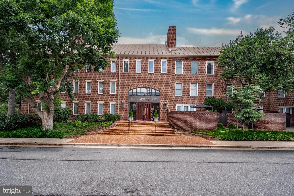 801 S PITT STREET Unit: 418