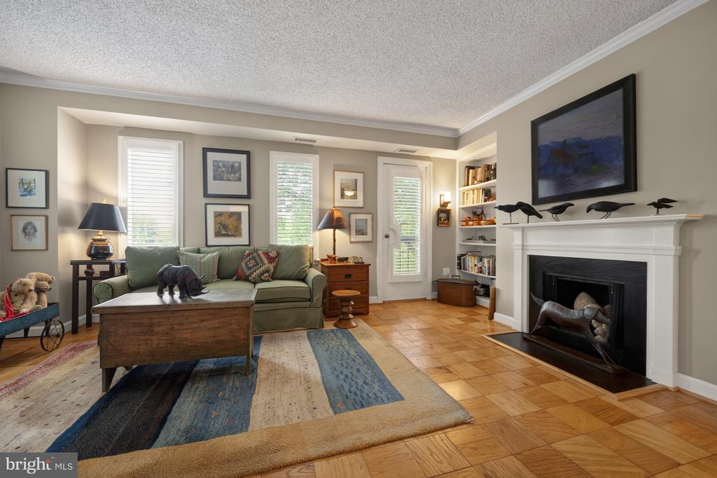801 S PITT STREET Unit: 418