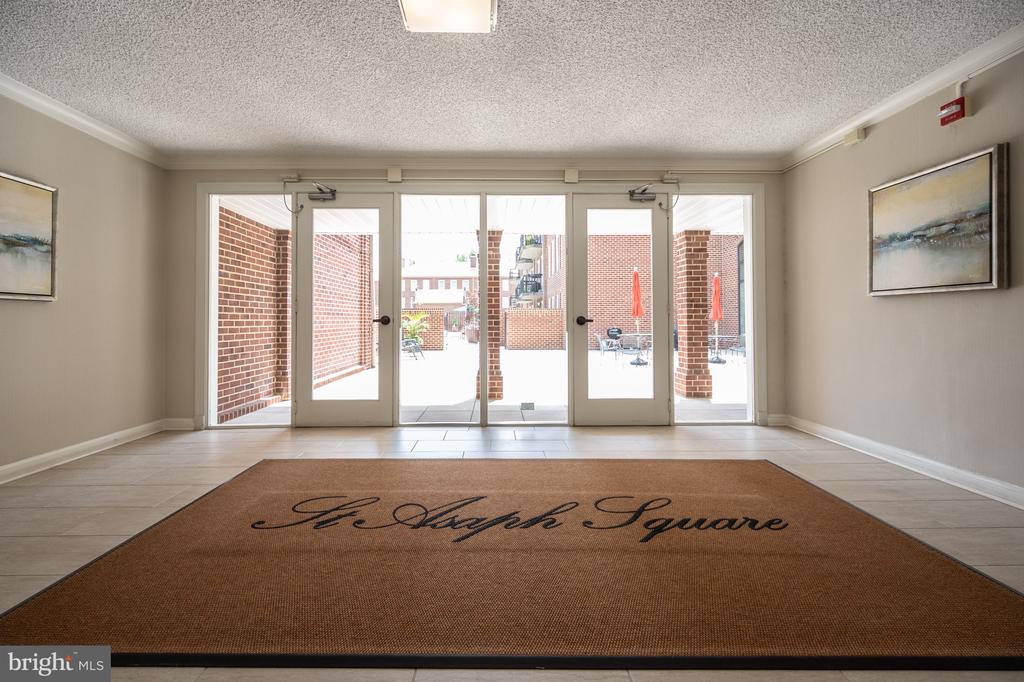 801 S PITT STREET Unit: 418