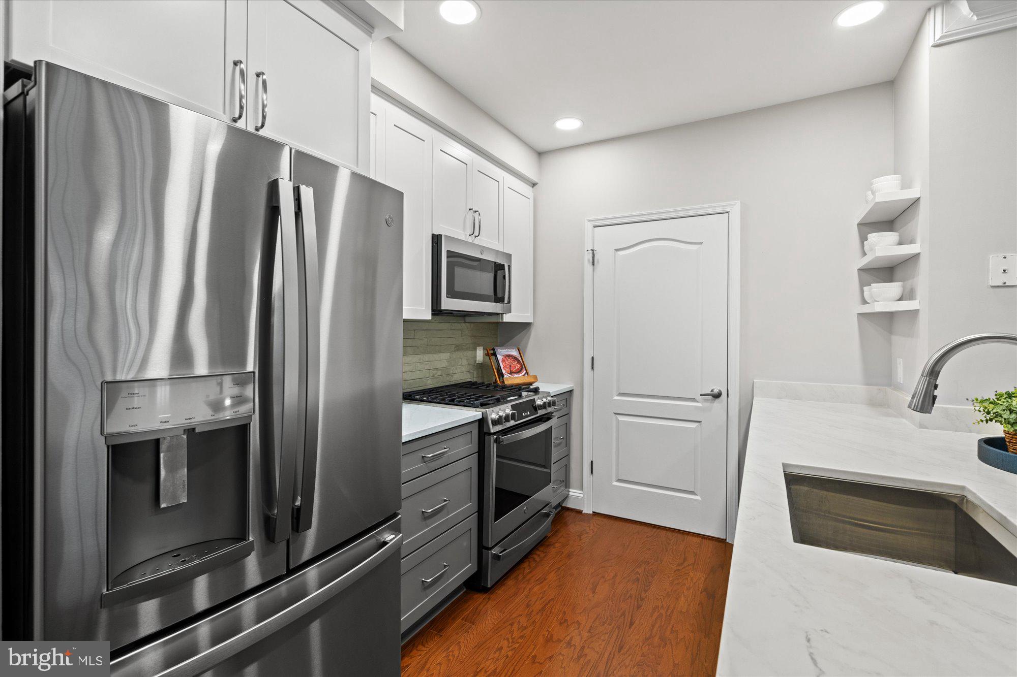 1115 CAMERON STREET 109
