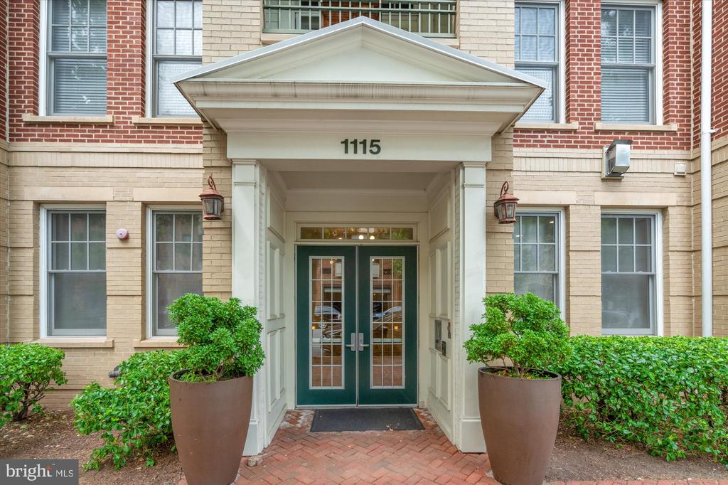 1115 CAMERON STREET 109
