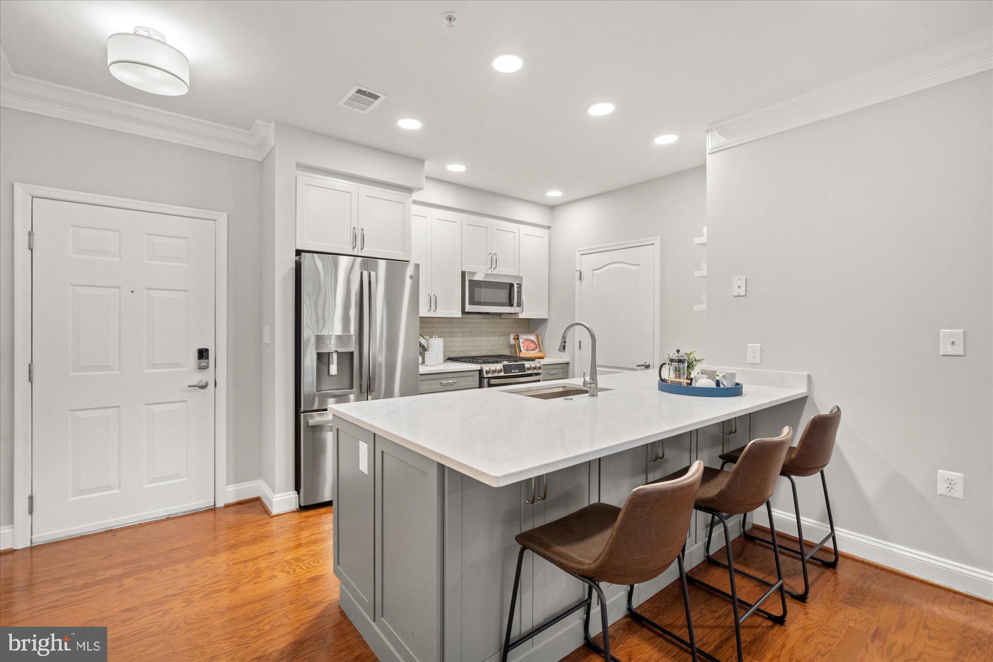 1115 CAMERON STREET 109