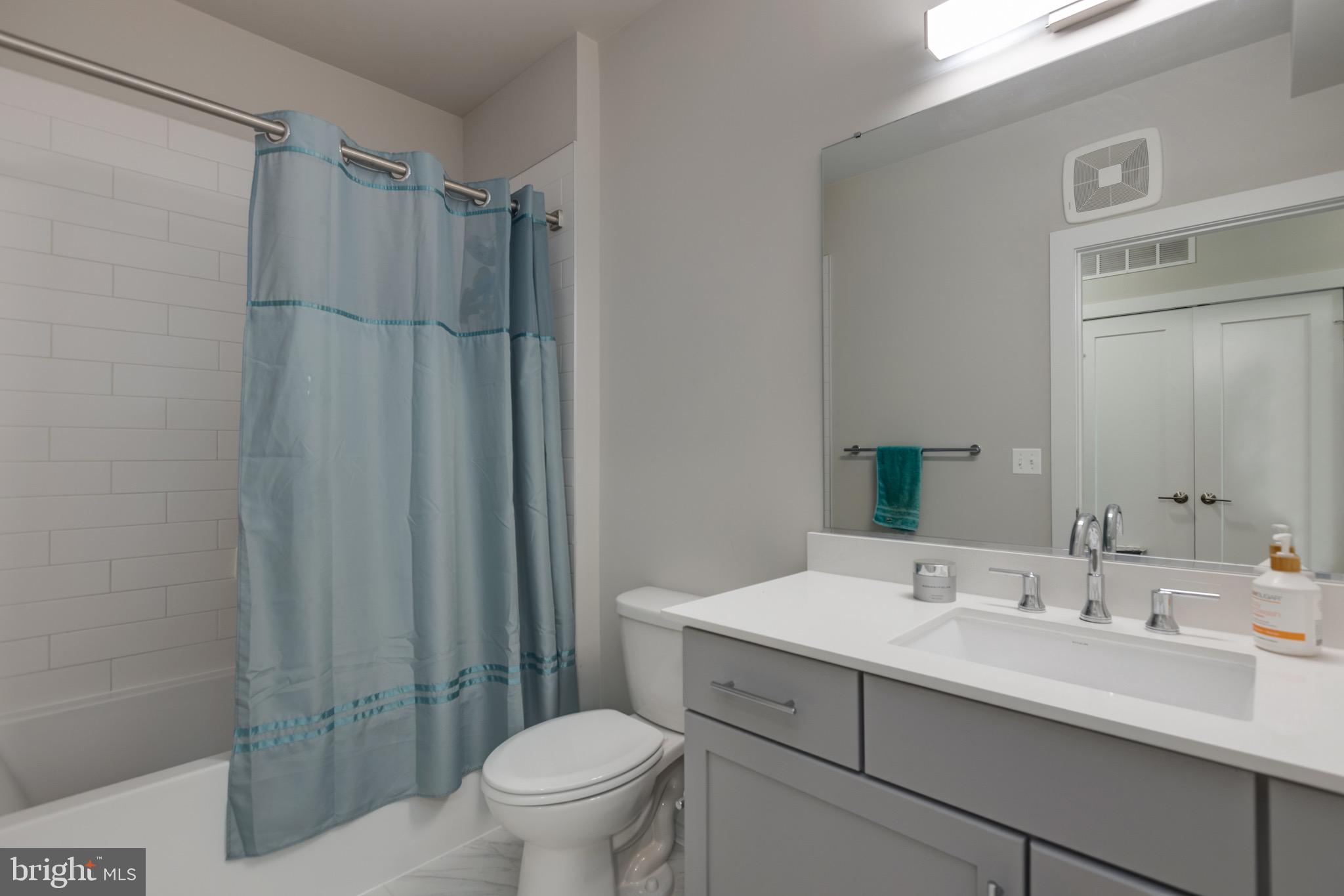 1800 MOUNT VERNON AVENUE 215